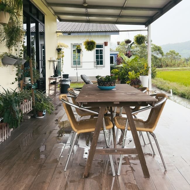 mismatched patio furniture